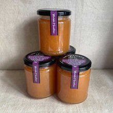 Load image into Gallery viewer, Welsh heather honey - Wainwright&#39;s
