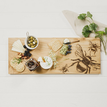 Load image into Gallery viewer, Bee large oak serving board
