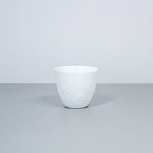 Load image into Gallery viewer, Porcelain candle cup
